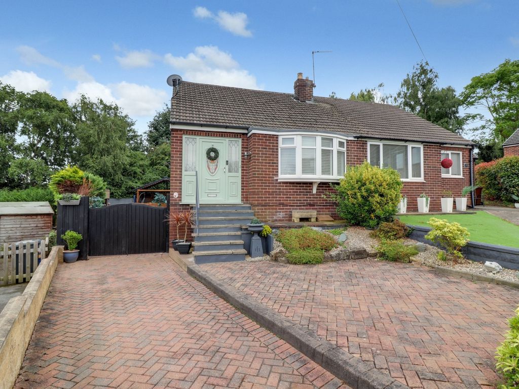 2 bed semidetached bungalow for sale in Sandyacres Drive, Rothwell
