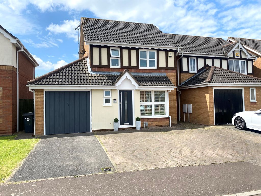 3 bed detached house for sale in Framlingham Road, Peterborough PE2, £