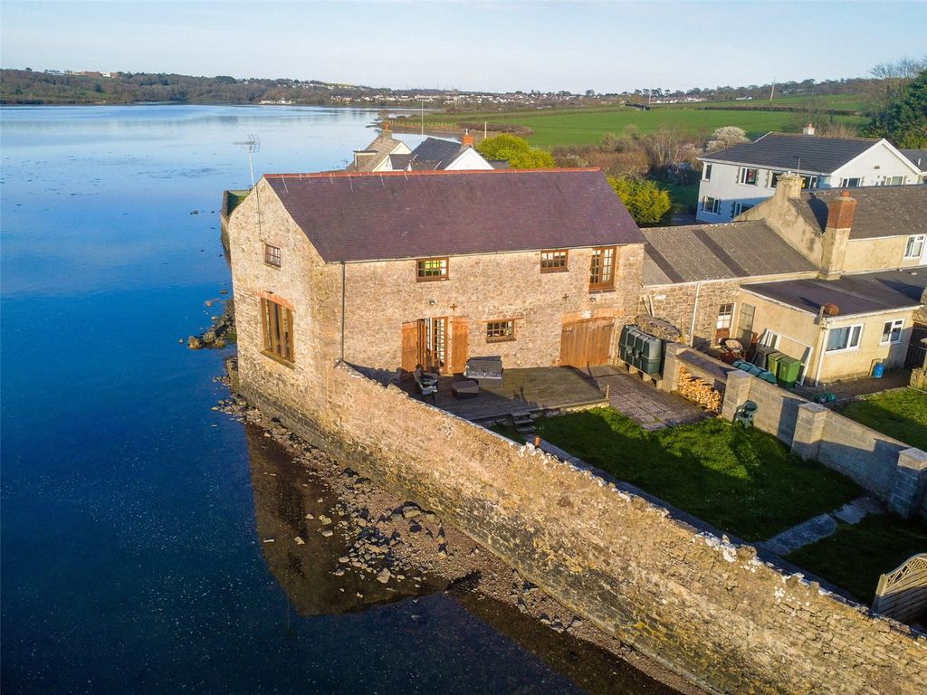 4 bed link detached house for sale in Bentlass, Hundleton, Pembroke