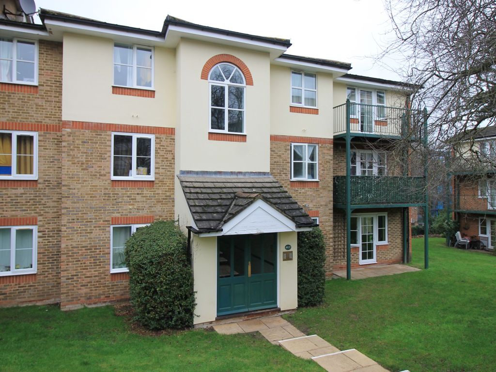 1 bed flat to rent in Alexandra Park, Queen Alexandra Road, High