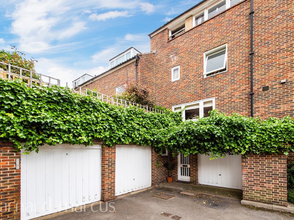 Chiswick Staith, Hartington Road, Chiswick W4  