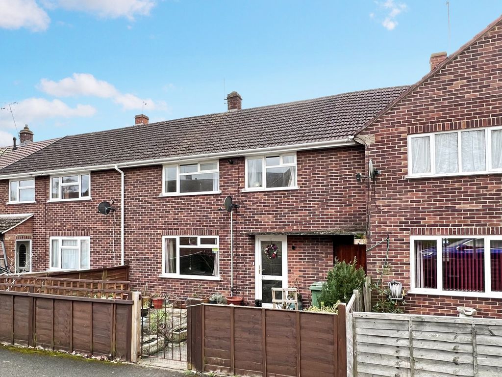 3 bed terraced house for sale in Pye Street, Faringdon SN7 Zoopla