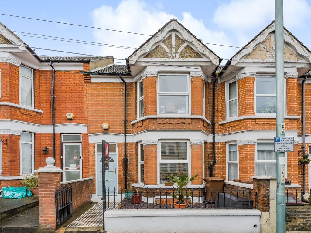 4 bed terraced house for sale in Rock Avenue, Gillingham ME7 Zoopla