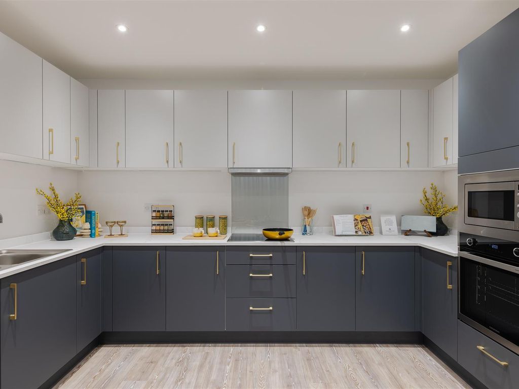 New home, 1 bed flat for sale in Wood Street, London E17, £375,000 Zoopla