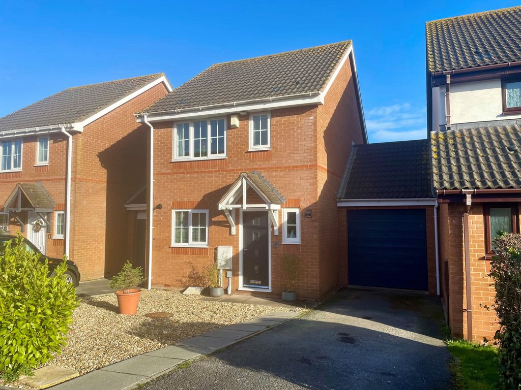 3 bed detached house for sale in Oak Close, Exminster EX6, £333,000