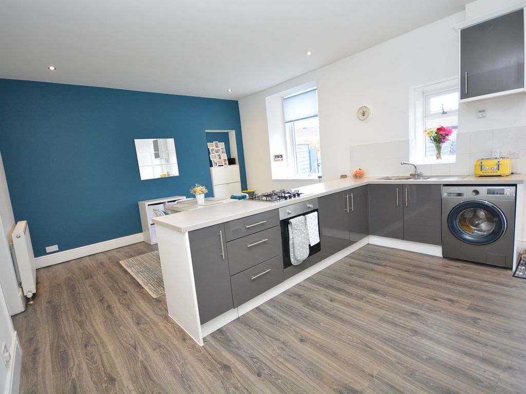 2 bed terraced house for sale in Loudoun Road, Newmilns KA16 Zoopla