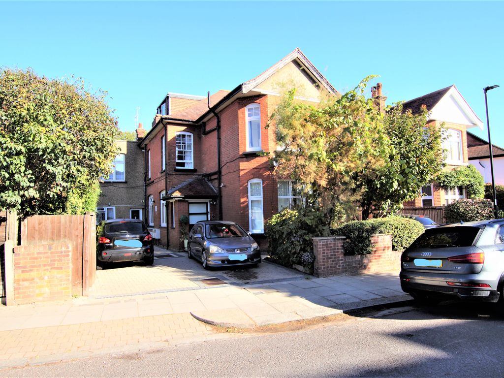 2 bed flat to rent in Elm Park Road, Winchmore Hill N21 Zoopla