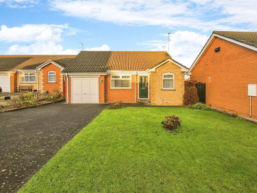 2 bed bungalow for sale in Rowan Close, Bedlington NE22, £190,000 Zoopla