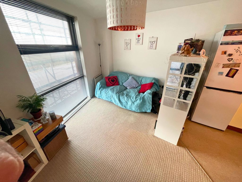 1 bed flat for sale in City Gate, 1 Blantyre Street, Manchester M15, £