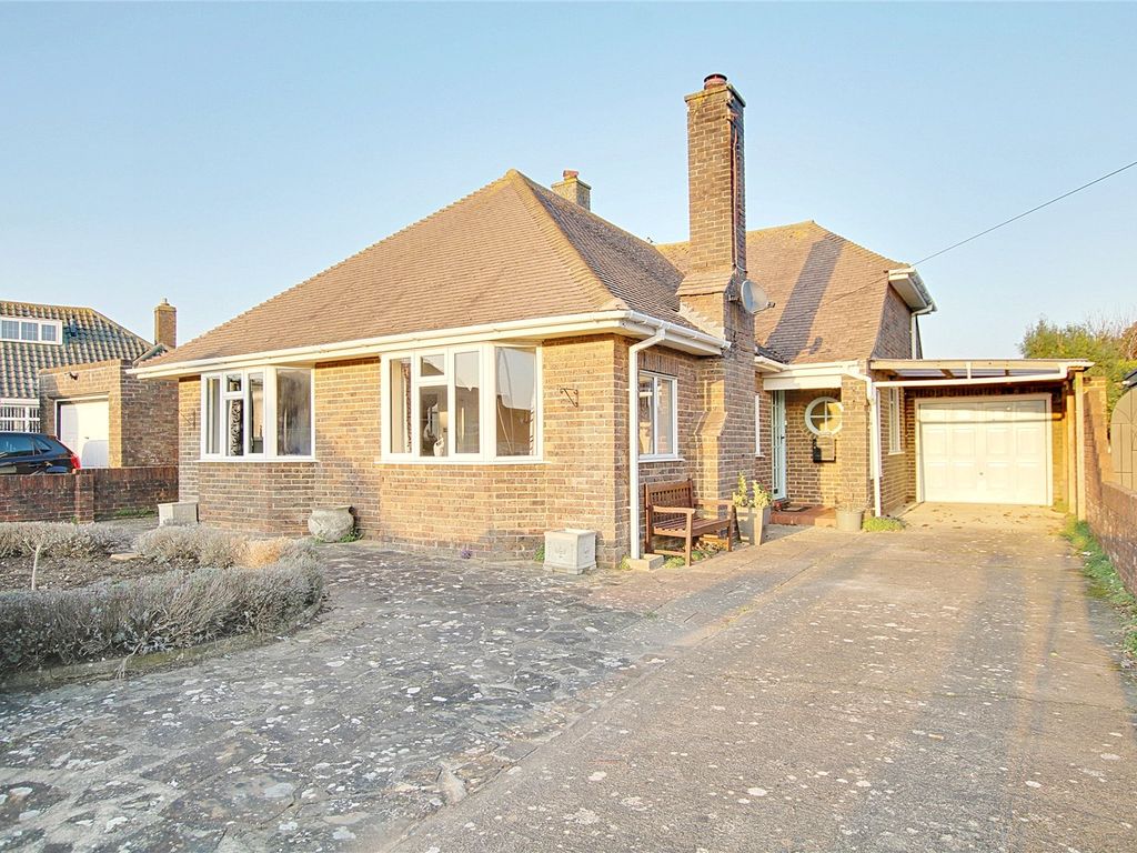 2 bed bungalow for sale in Fairview Avenue, GoringBySea, Worthing