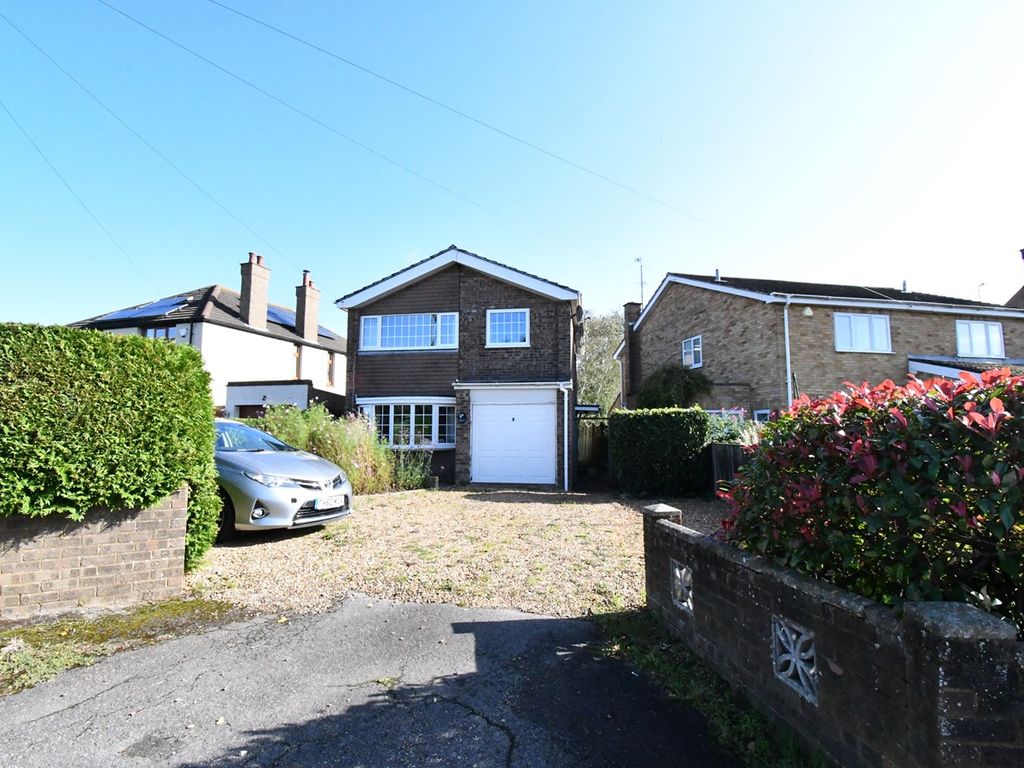 3 bed detached house for sale in Oakley Road, Bromham, Bedford MK43, £395,000 Zoopla