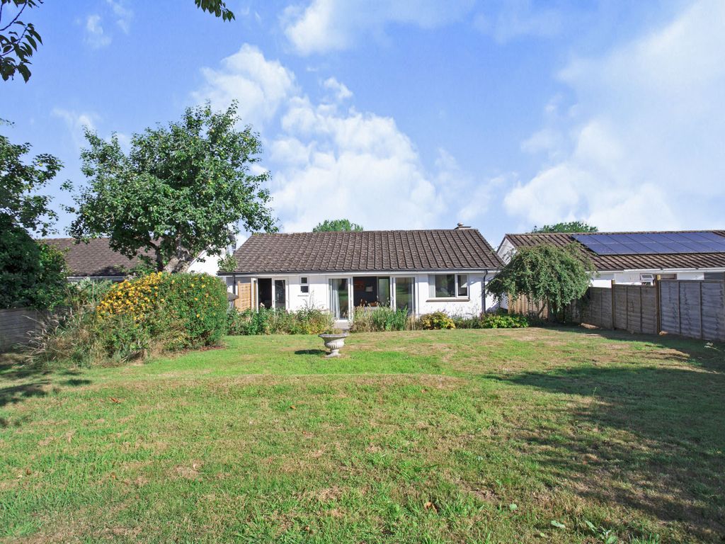3 bed detached bungalow for sale in Wellands Close, Uffculme