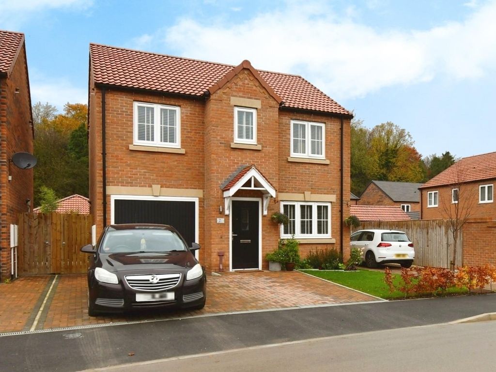 4 bed detached house for sale in Hudson Avenue, Anlaby, Hull HU10, £