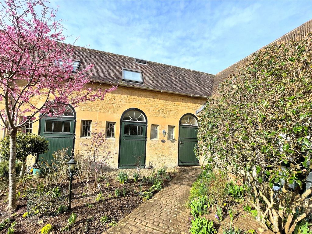 2 bed barn conversion for sale in Dower Court, Somerford Keynes