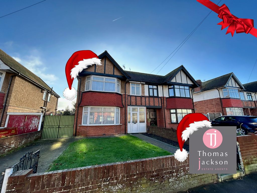 4 bed semidetached house to rent in Canterbury Road, Margate CT9, £