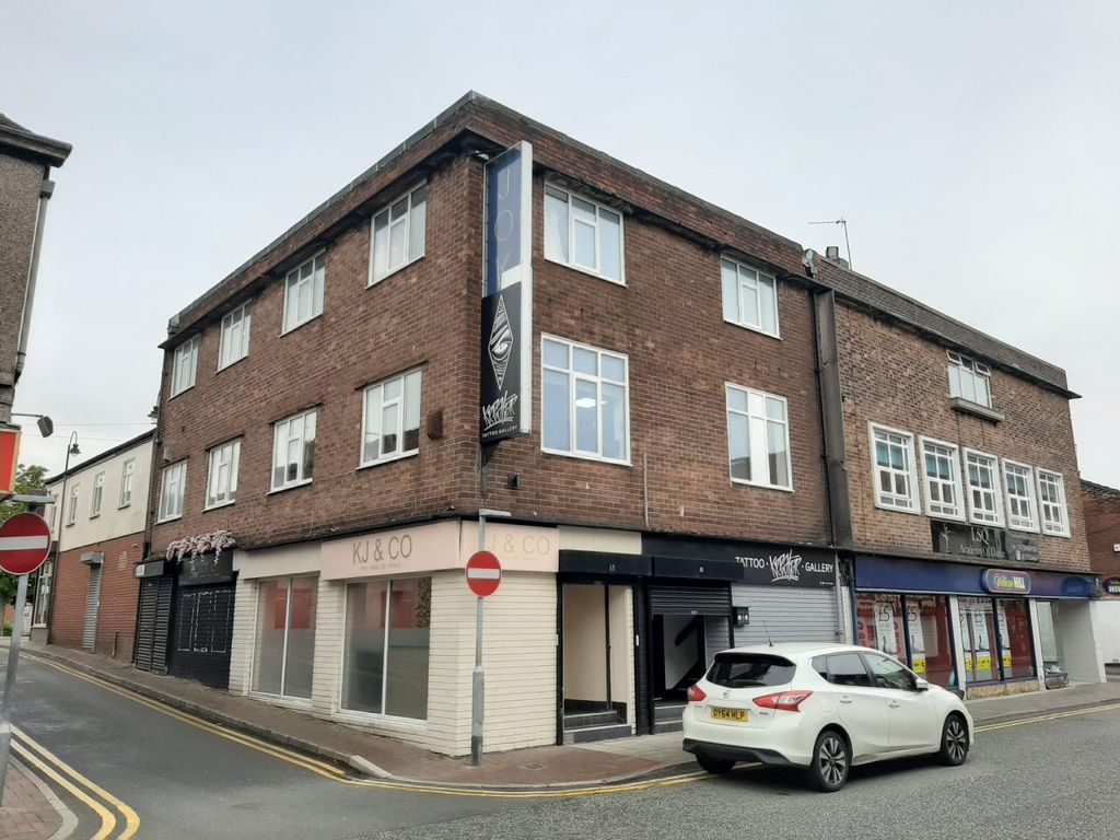 Commercial property to let in Ormskirk Street, St. Helens, Merseyside