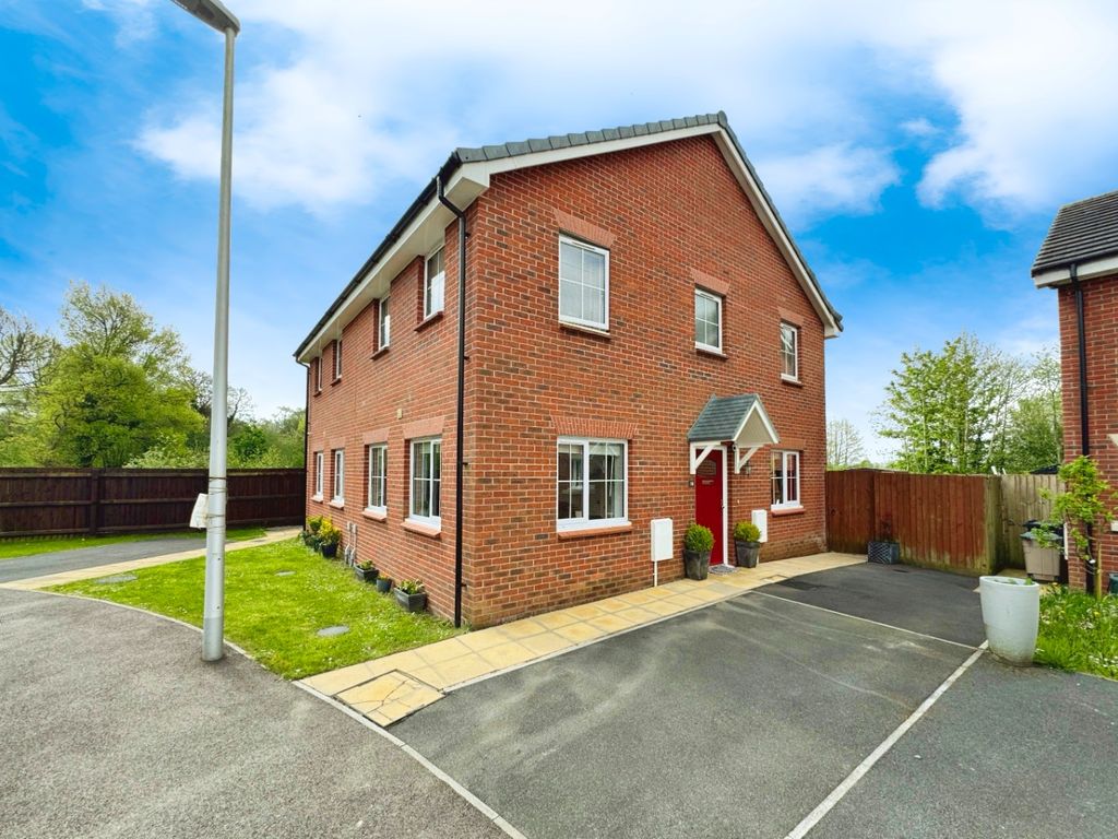 2 bed semidetached house for sale in Llys Morfydd, Pontarddulais