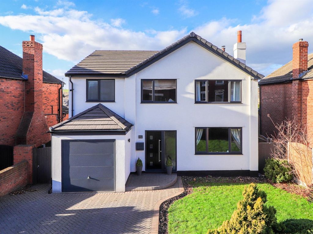 4 bed detached house for sale in Wrenthorpe Road, Wrenthorpe, Wakefield