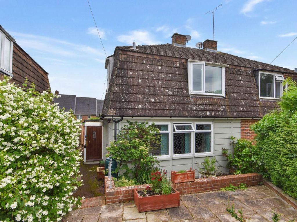 3 bed semidetached house for sale in Pattison Farm Close, Aldington