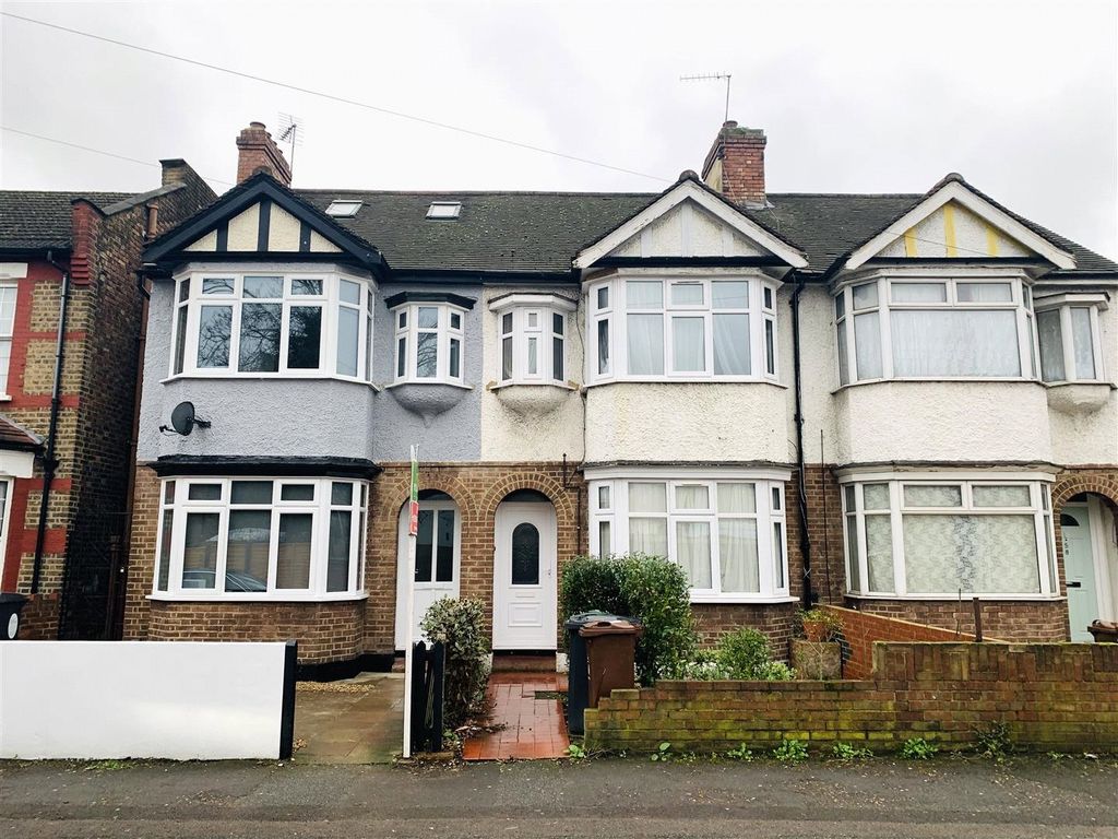 Studio to rent in Goldsmith Road, Leyton, London E10 Zoopla