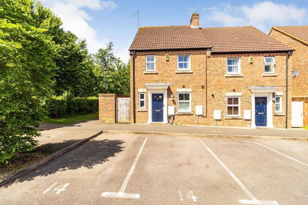 3 bed semidetached house for sale in Warbler Close, Aylesbury HP19 Zoopla