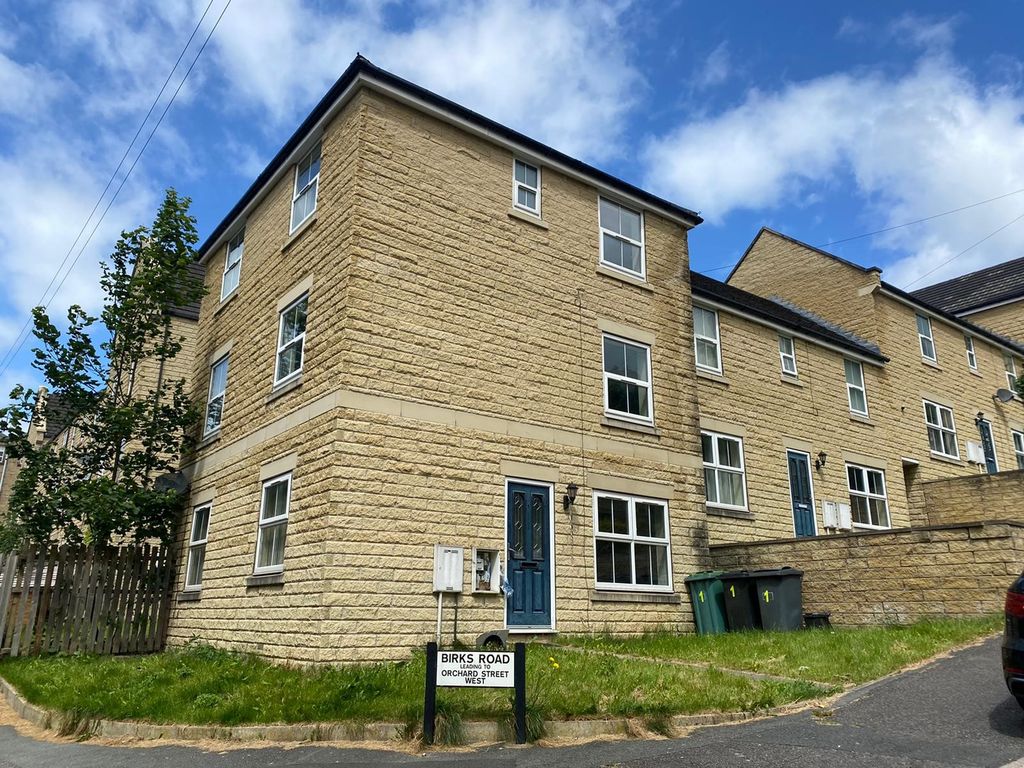 4 bed end terrace house for sale in Birks Road, Longwood, Huddersfield HD3 Zoopla