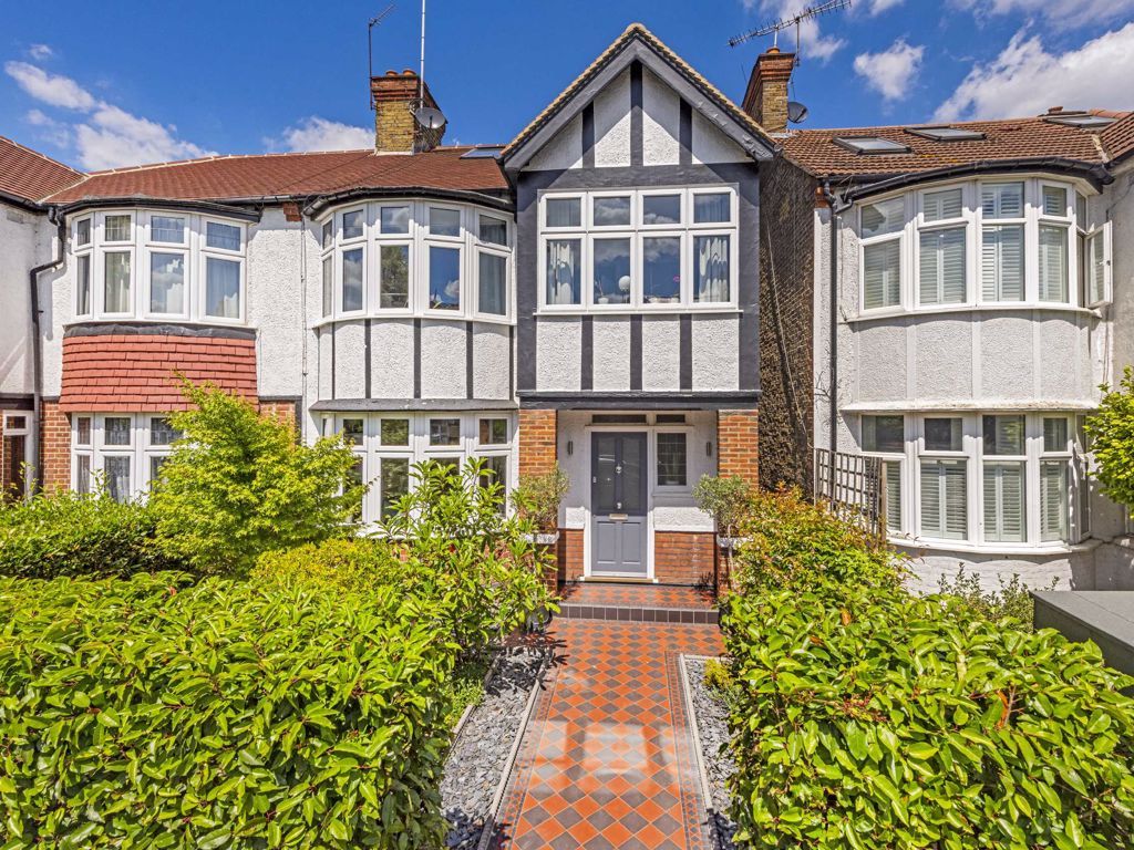 5 bed semidetached house for sale in St. Margarets Road, St Margarets