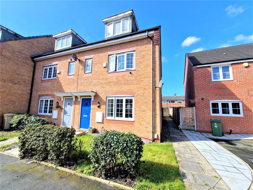 4 bed terraced house for sale in Corn Mill Drive, Farnworth, Bolton