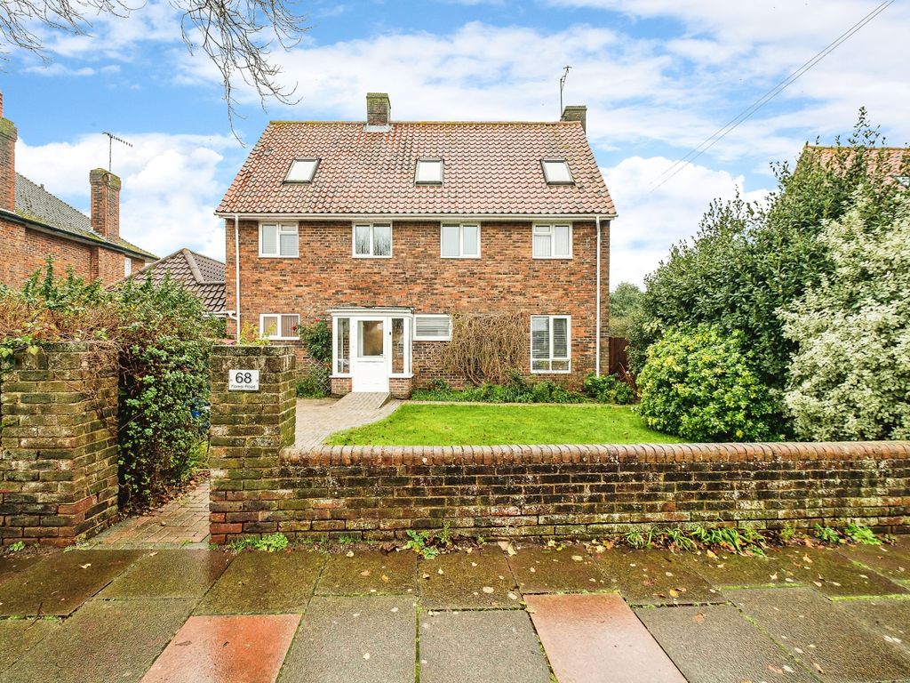 6 bed detached house for sale in Forest Road, Worthing BN14, £875,000 Zoopla