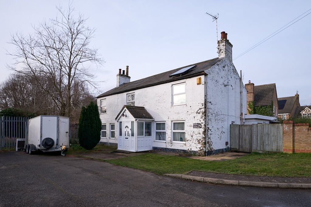 6 bed detached house for sale in Norwood Road, March, Cambridgeshire