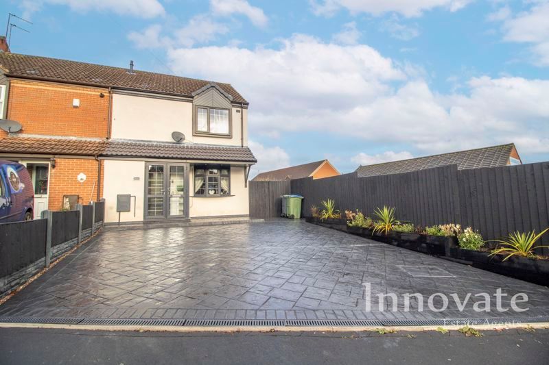 2 bed end terrace house for sale in St. James Road, Oldbury B69, £