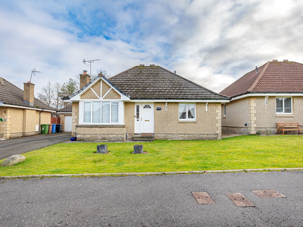 3 bed detached bungalow for sale in King O Muirs Drive, Tullibody