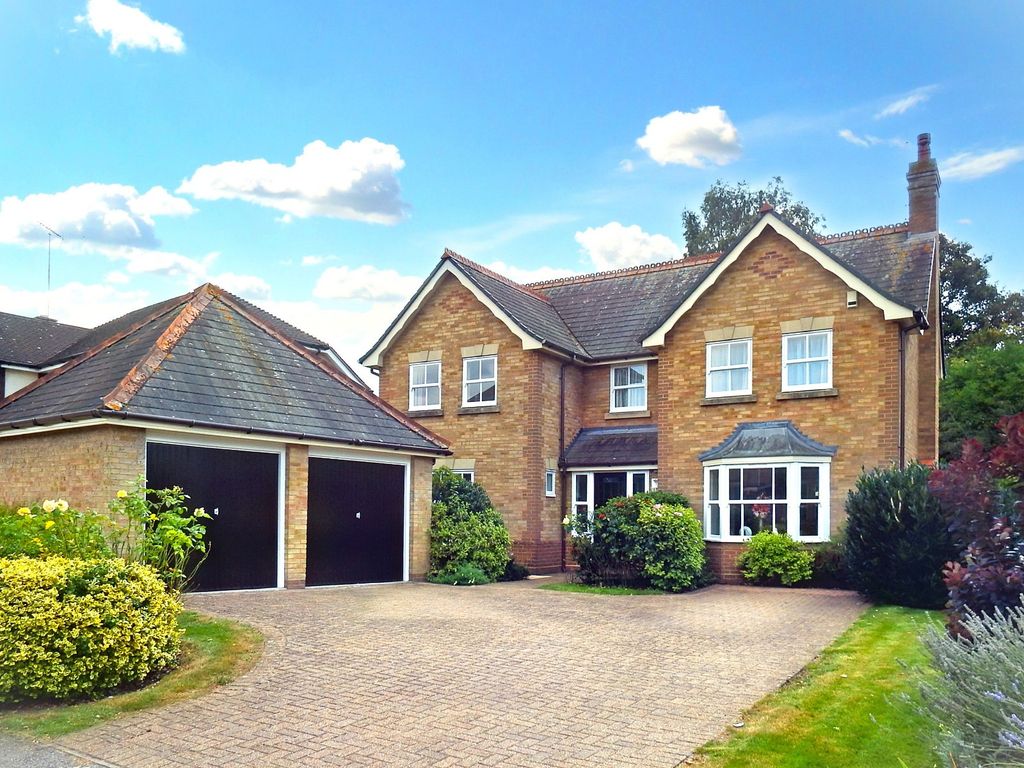 4 bed detached house for sale in Chancellors Road, Stevenage