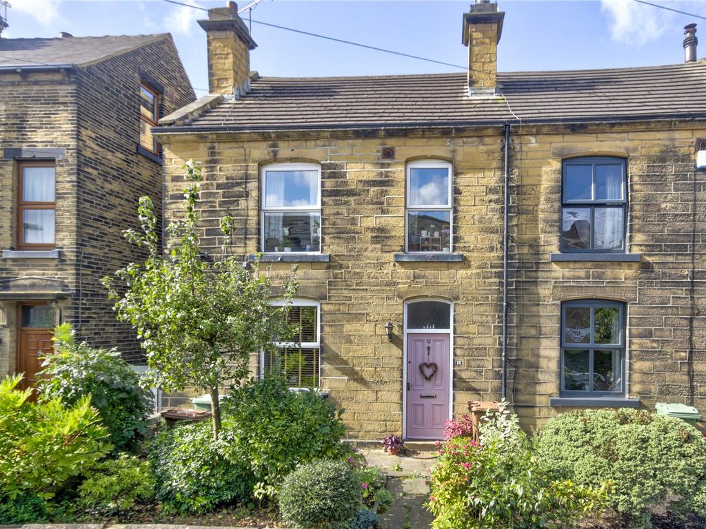 3 bed end terrace house for sale in Victoria Terrace, Stanningley