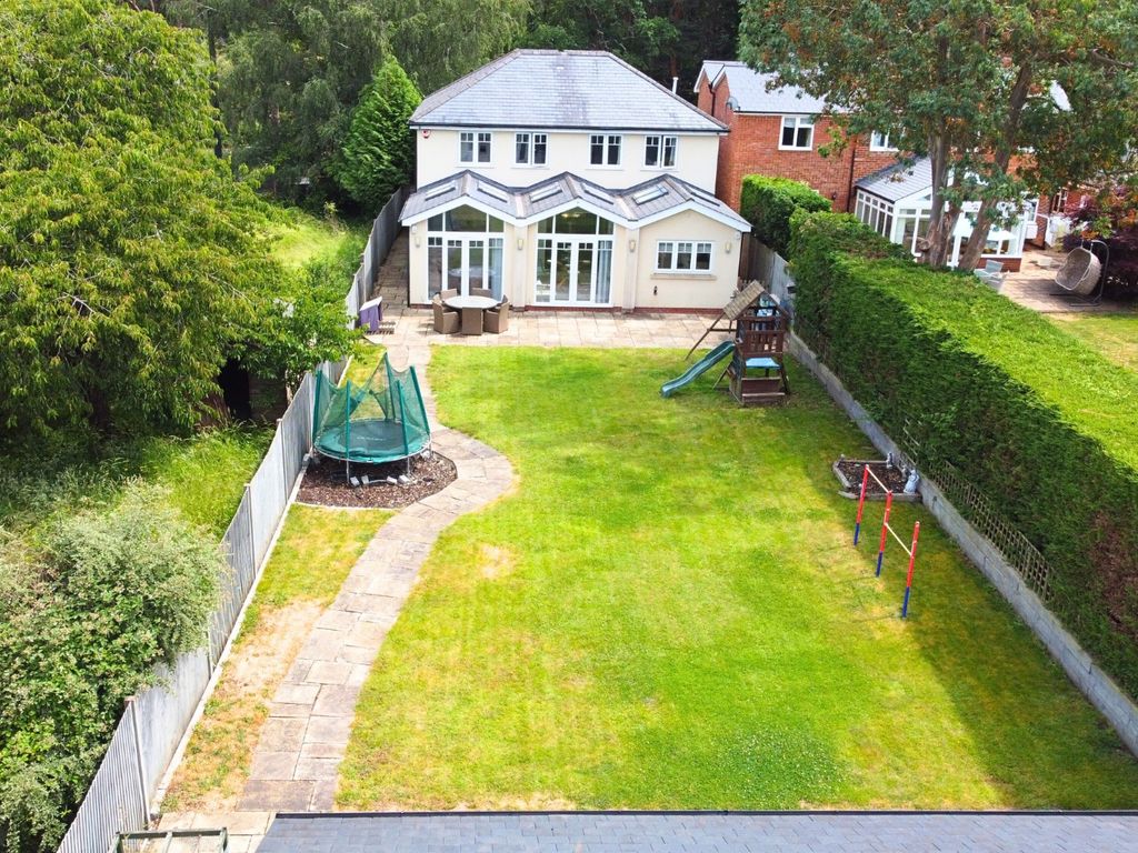 4 bed detached house for sale in Old Wokingham Road, Crowthorne