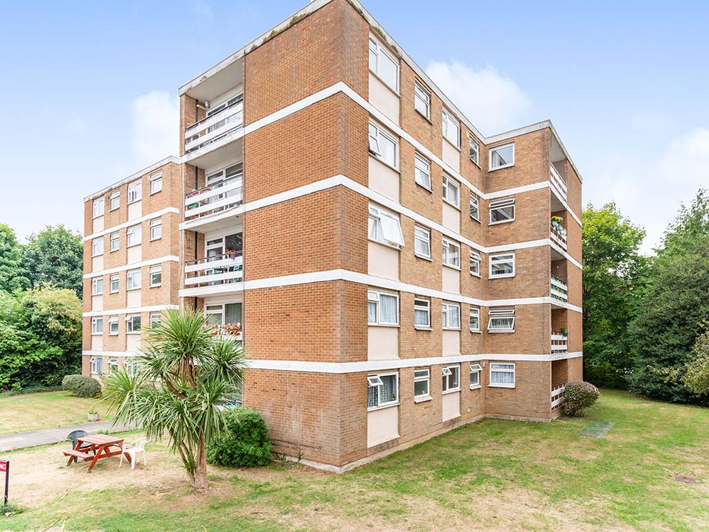 2 bed flat for sale in Shirley Road, Wallington SM6 Zoopla