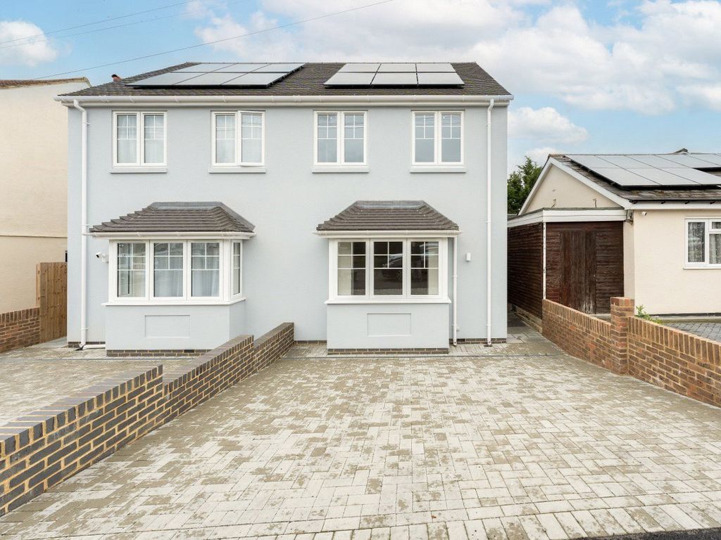 New home, 3 bed semidetached house for sale in Clarkes Avenue