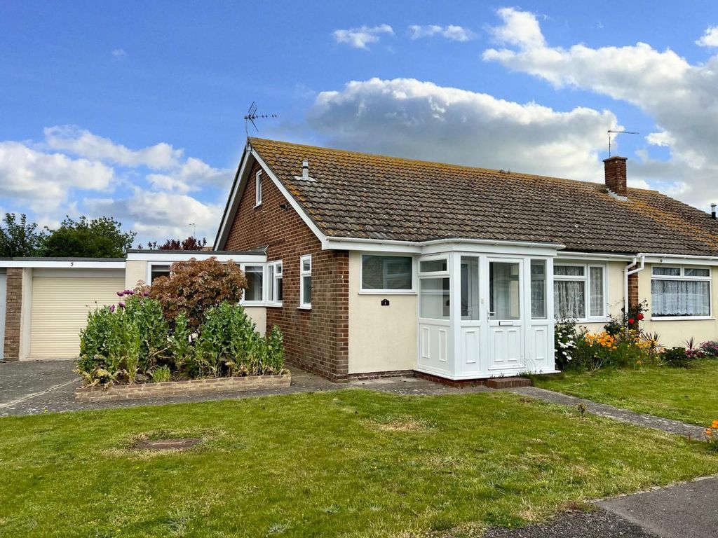 3 bed semidetached bungalow for sale in Brookside, Dymchurch, Romney
