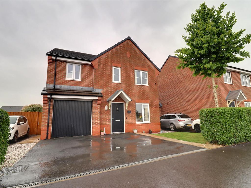 4 bed detached house for sale in Randalls Drive, Crewe CW1, £201,000 Zoopla
