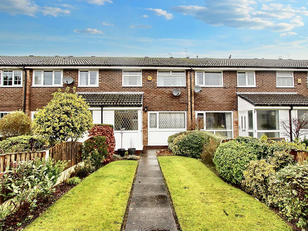 3 bed terraced house for sale in Naseby Walk, Whitefield M45, £200,000