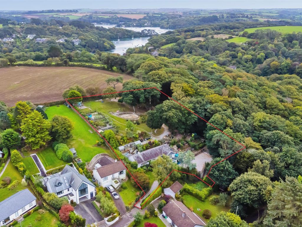 3 bed detached bungalow for sale in Trewince Lane, Port Navas