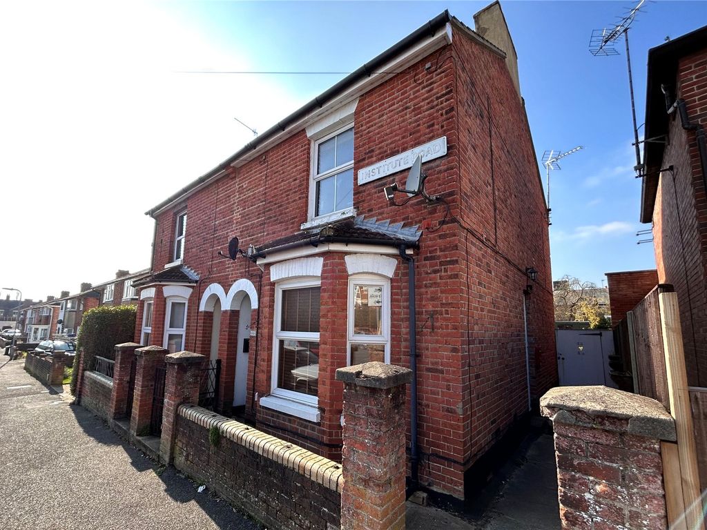 2 bed for sale in Institute Road, Aldershot, Hampshire GU12