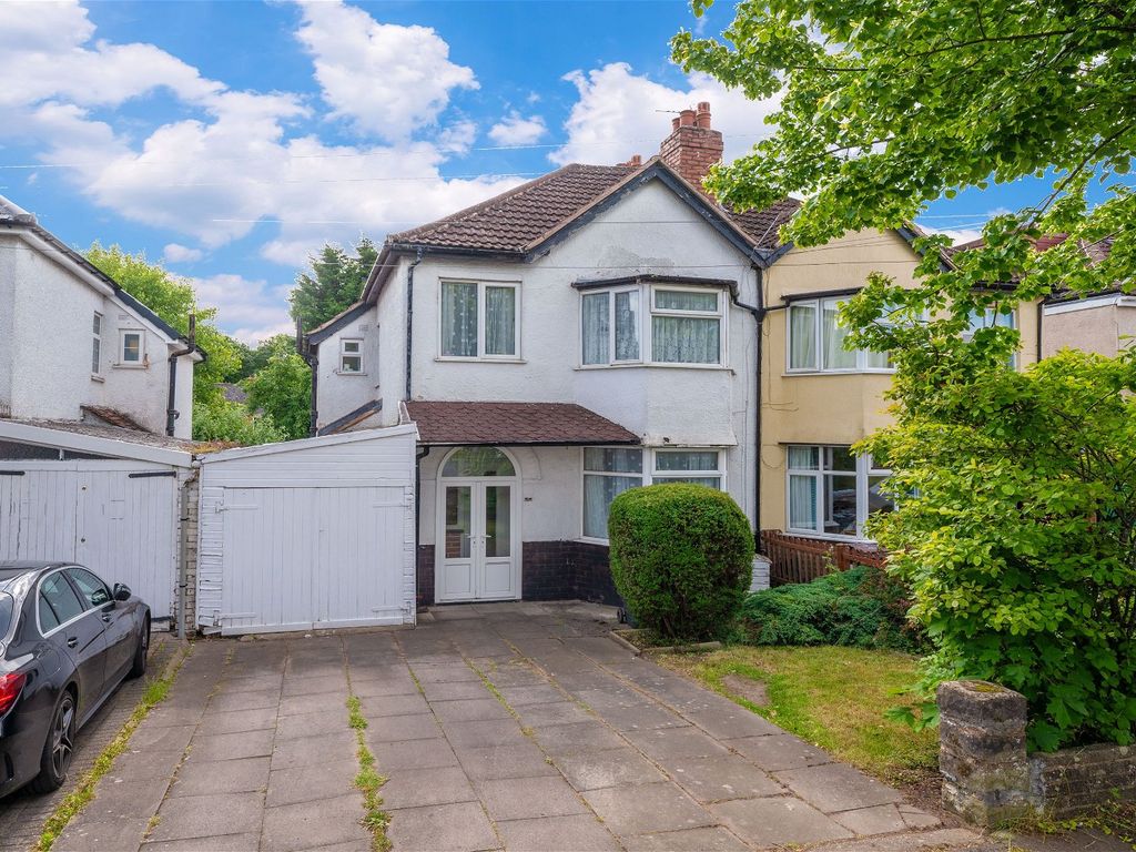 3 bed semidetached house for sale in Bushmore Road, Birmingham B28, £