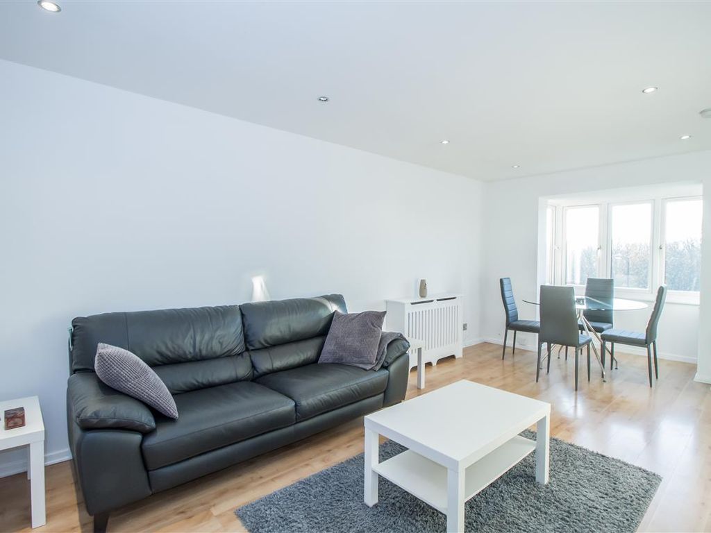 2 bed flat for sale in Kipling Drive, Colliers Wood, London SW19 Zoopla