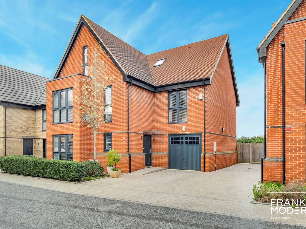 5 bed detached house for sale in Marchment Square, Peterborough PE3, £