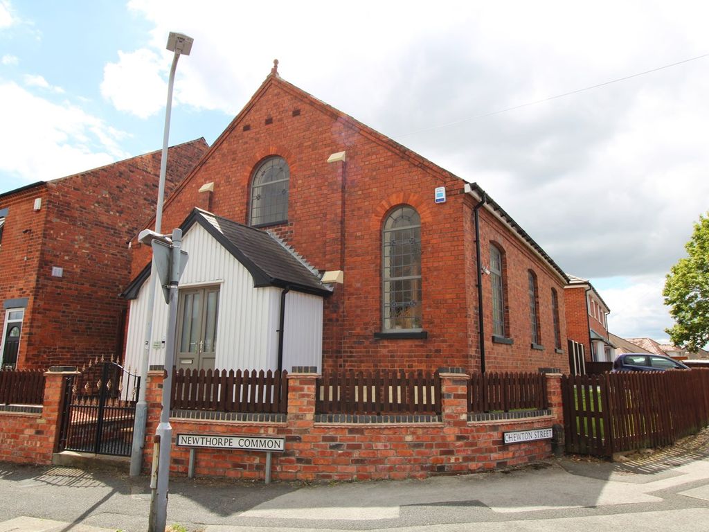 4 bed detached house for sale in Newthorpe Common, Newthorpe