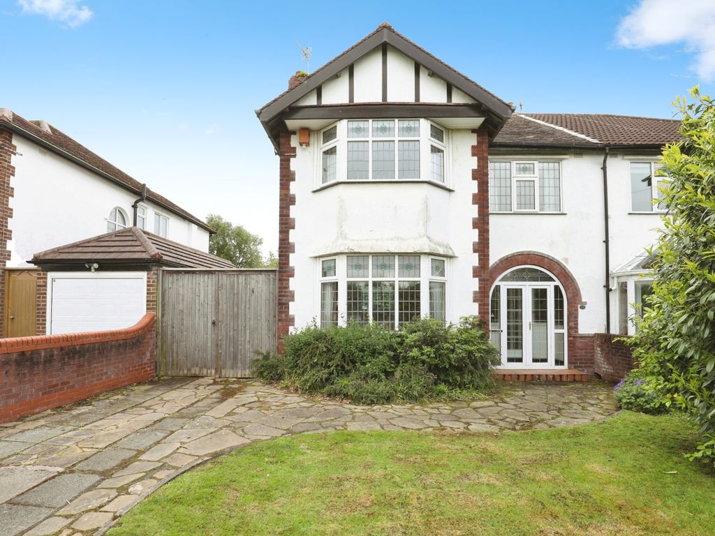 4 bed semidetached house for sale in Southport Road, Thornton