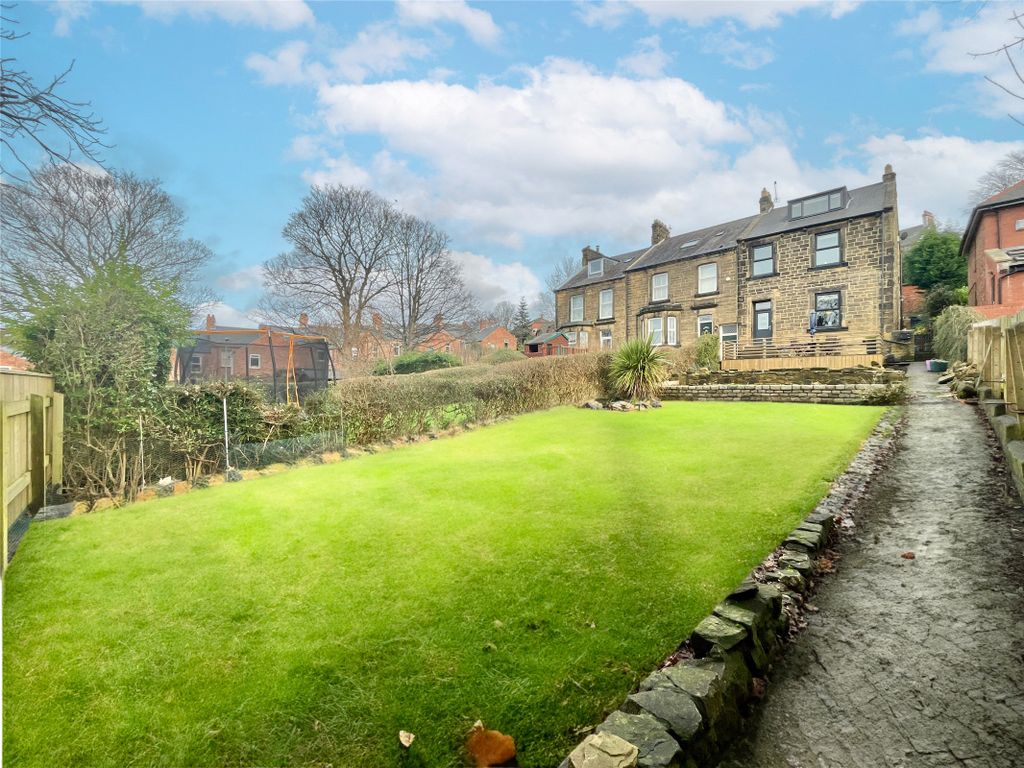 4 bed end terrace house for sale in Church Road, Low Fell, Gateshead