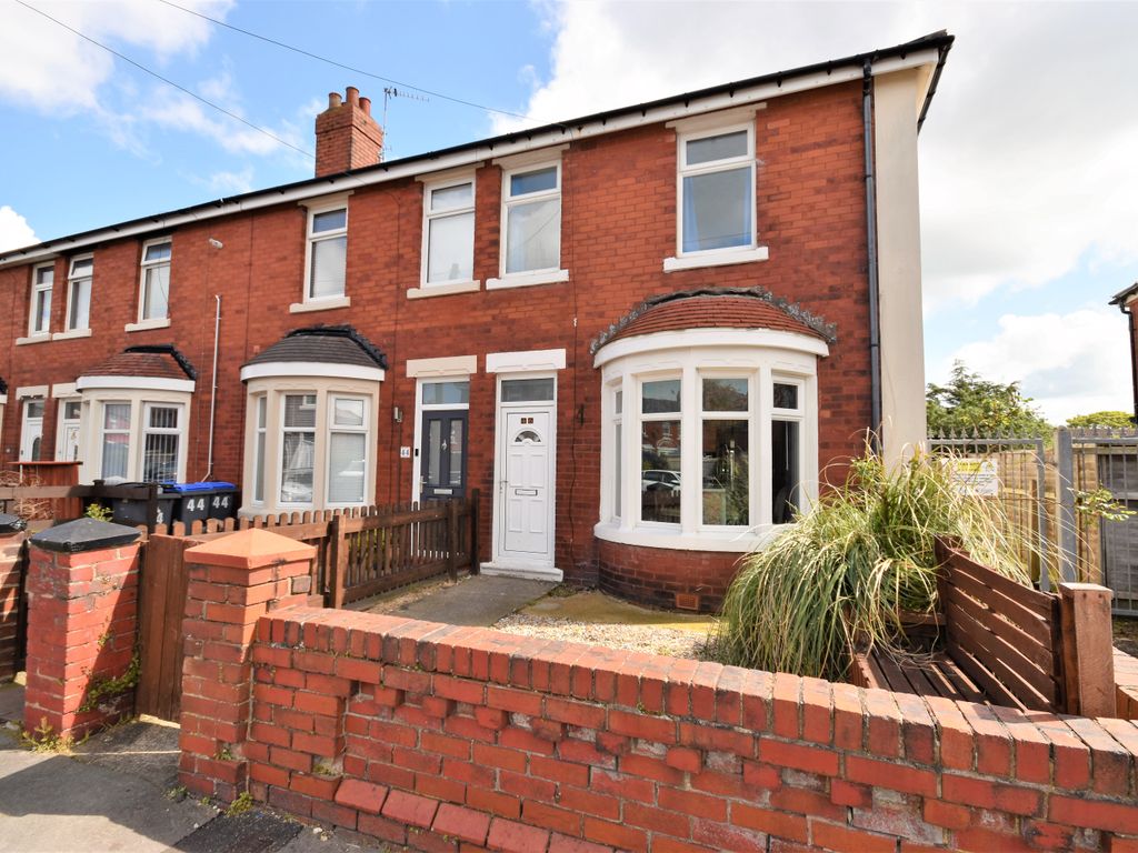 3 bed end terrace house for sale in Thursfield Avenue, Blackpool FY4