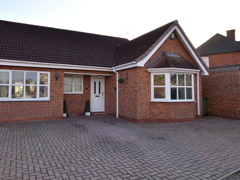 2 bed bungalow for sale in Nursery View, New Village Road, Cottingham